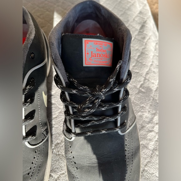 Nike Skateboarding Stefan Janoski Chukka Shoes Mens 10.5 US Black and Gray - Picture 11 of 16